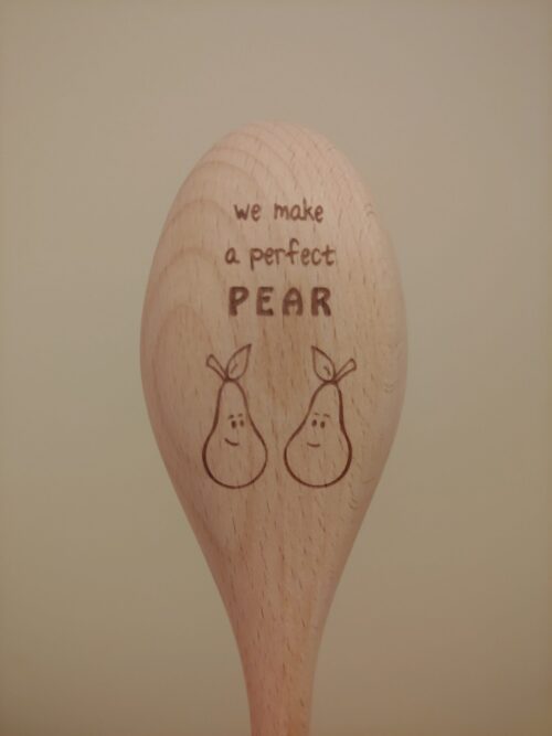 Houten lepel met gravure