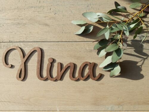 Letters in hout