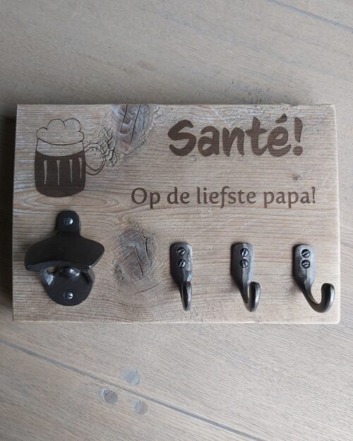 Kapstok met flesopener 'Santé papa!'